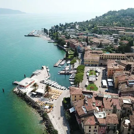 Al Da Lilly شقة *